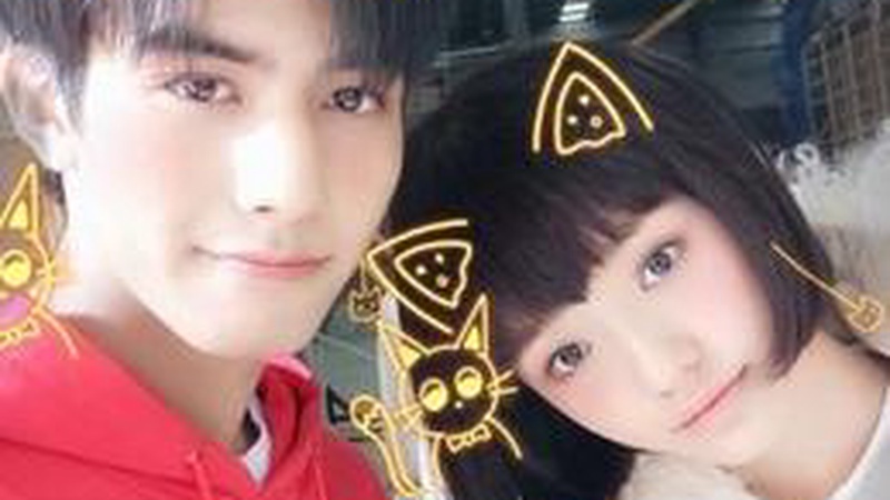 宋威龙张婧仪跨年晚会十指相扣，新剧预热甜翻全场观众